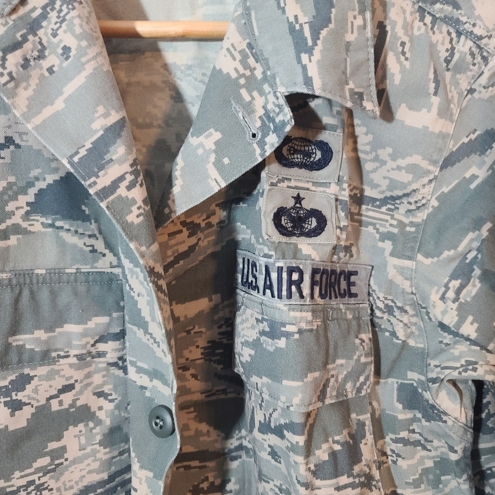 Air Force Issued Camo Jacket Sz 42R - Picture 3 of 6